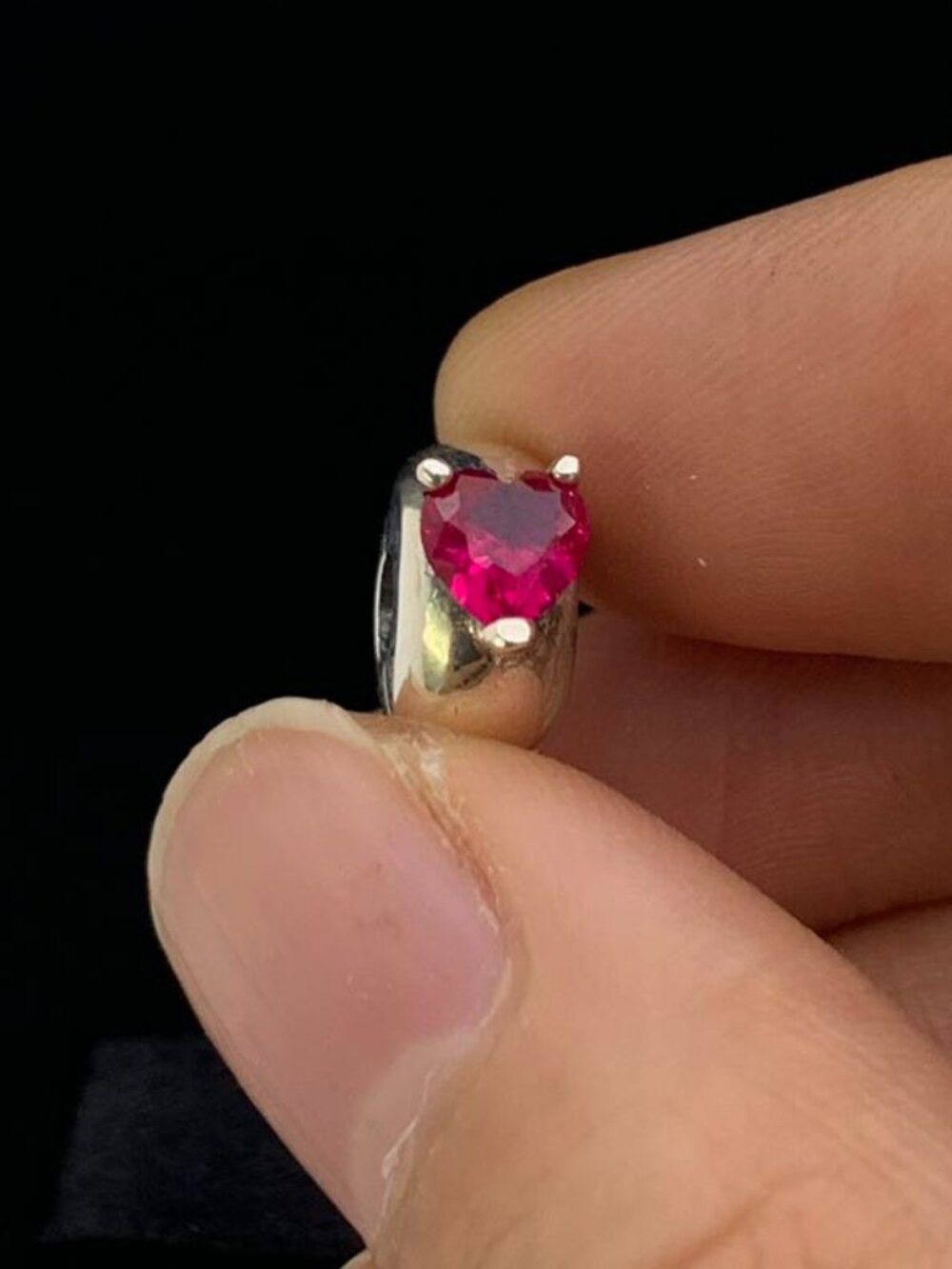 ✨✨Pandora Red Heart Solitaire Clip Charm
